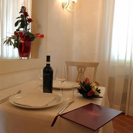 فندق Borgo Il Poeta Santa Maria a Monte