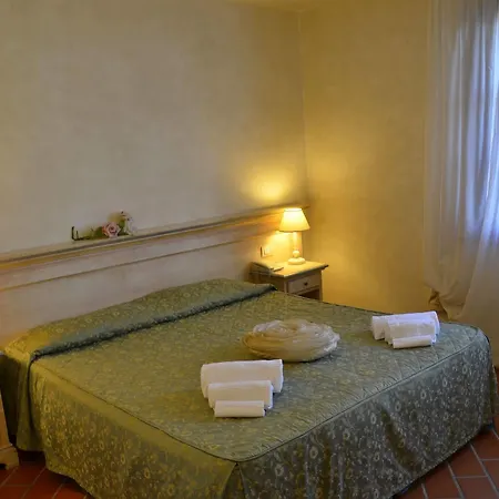 Borgo Il Poeta 4* Santa Maria a Monte